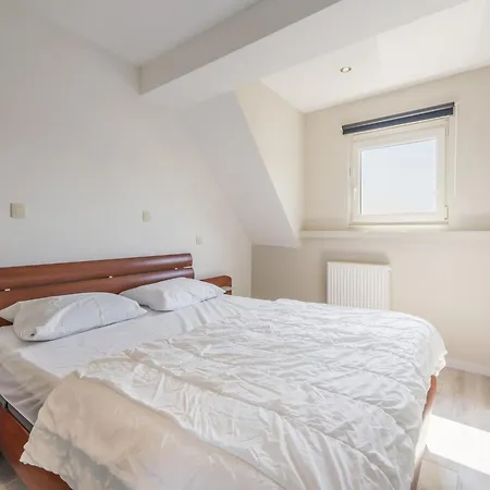 Bright In The Center 2*