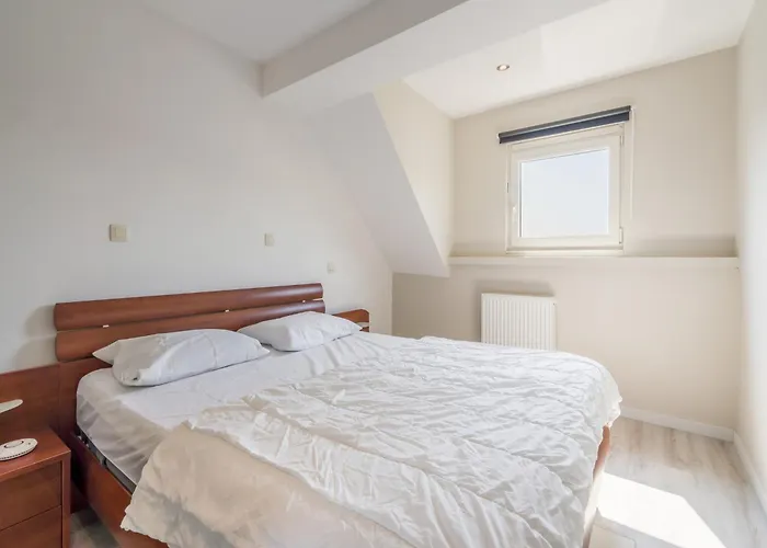 Bright In The Center 2*