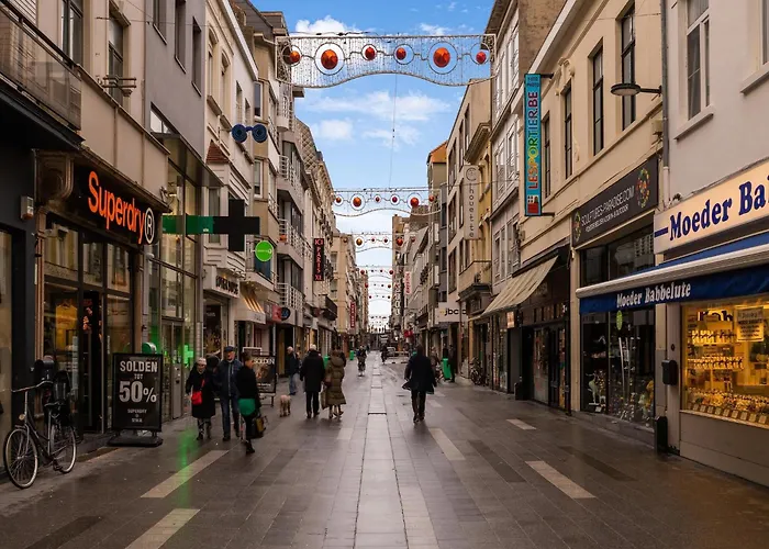 Bright In The Center Hotel 2*